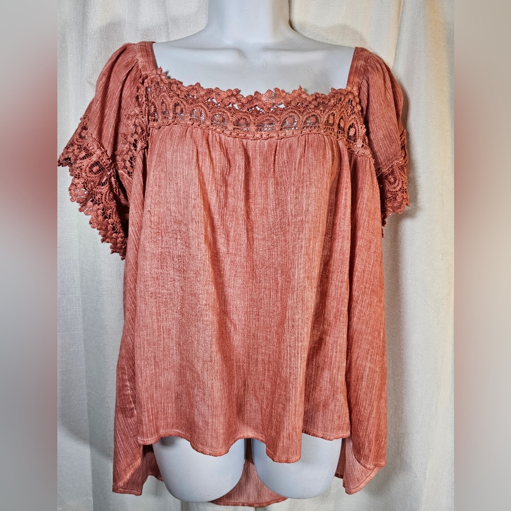 3/$20 Cato XL Lace Trim Tie Back Top